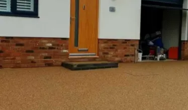 resin bound driveway installation